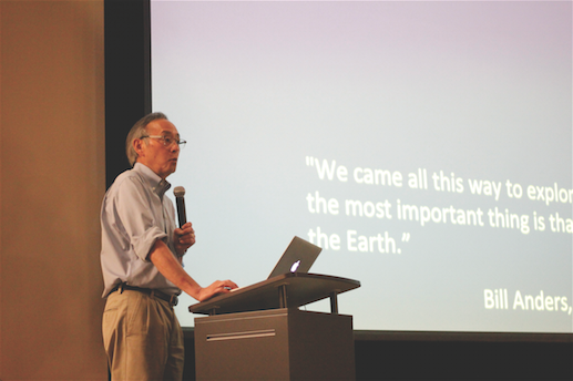 Steven Chu talks about climate change in the MAC on Feb. 26. His speech “Energy, Climate Chage and a Path Forward” offered resolutions to the enviromental crisis.