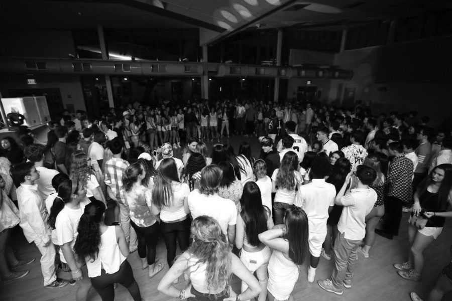 Several students arrived at the Paly-Gunn dance, “Highlight the Night,” which was a huge success with over 600 students attending.