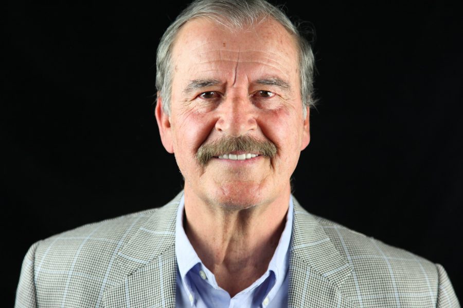 Former Mexican President Vicente Fox visits Paly