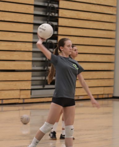 Girls volleyball seeks to compete in CCS